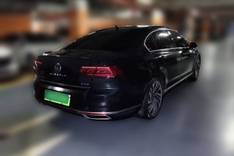 Used Volkswagen Magotan GTE Plug-in Hybrid 2020 GTE Prestige Model Rear Right 45 Deg