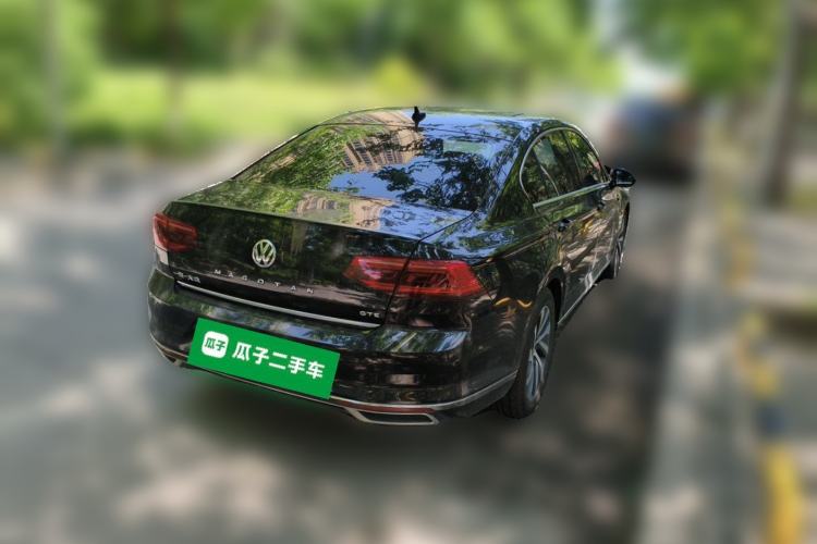 Used Volkswagen Magotan GTE Plug-in Hybrid 2020 GTE Luxury Model Rear Right 45 Deg