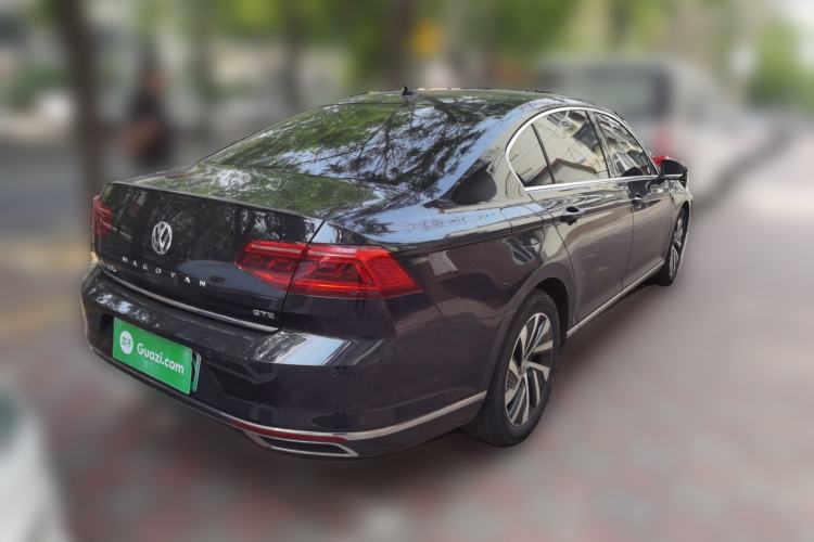 Used Volkswagen Magotan GTE Plug-in Hybrid 2020 GTE Luxury Model Rear Right 45 Deg