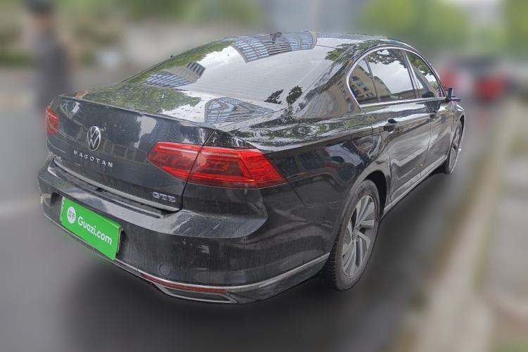Used Volkswagen Magotan GTE Plug-in Hybrid 2020 GTE Luxury Model Rear Right 45 Deg