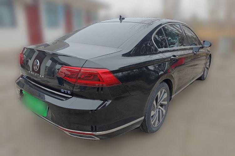 Used Volkswagen Magotan GTE Plug-in Hybrid 2020 GTE Luxury Model Rear Right 45 Deg