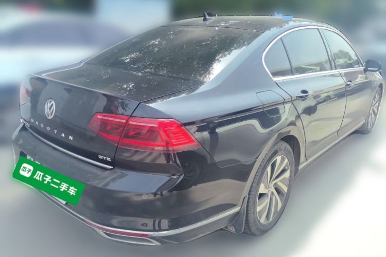Used Volkswagen Magotan GTE Plug-in Hybrid 2020 GTE Luxury Model Rear Right 45 Deg