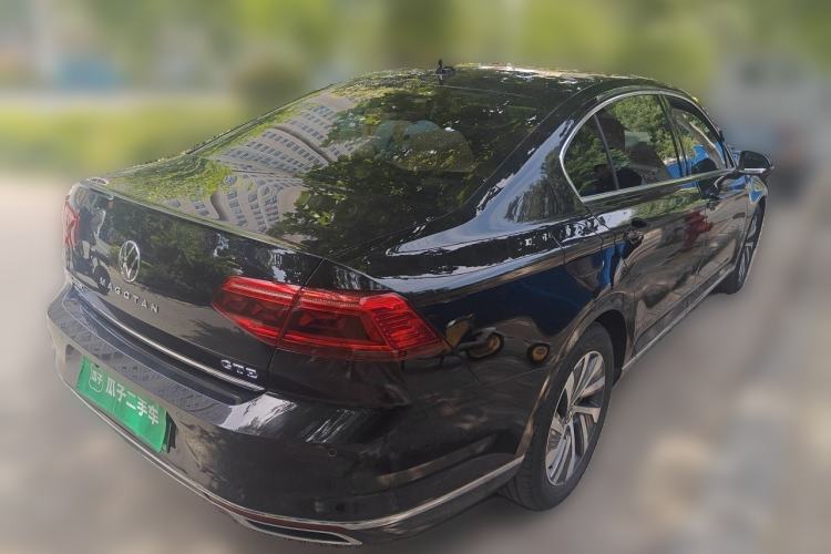 Used Volkswagen Magotan GTE Plug-in Hybrid 2020 GTE Luxury Model Rear Right 45 Deg