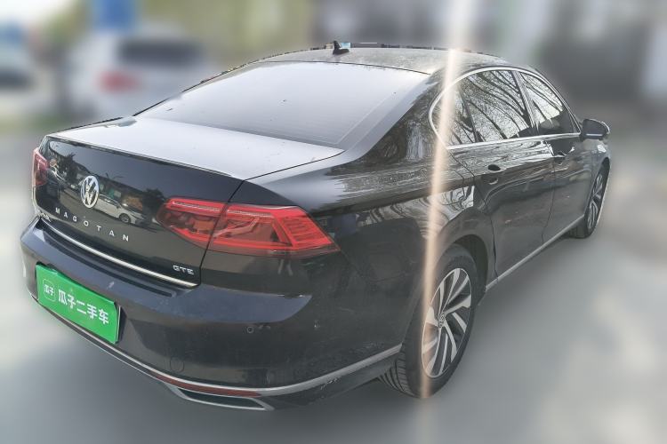 Used Volkswagen Magotan GTE Plug-in Hybrid 2020 GTE Luxury Model Rear Right 45 Deg