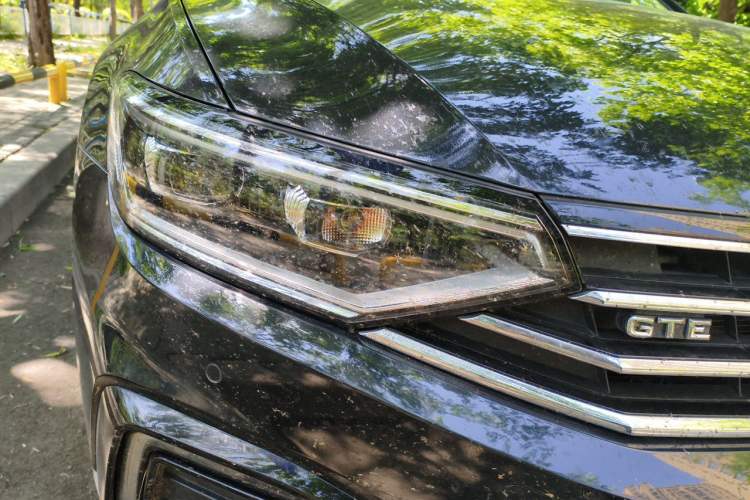 Used Volkswagen Magotan GTE Plug-in Hybrid 2020 GTE Luxury Model Right Front Headlight