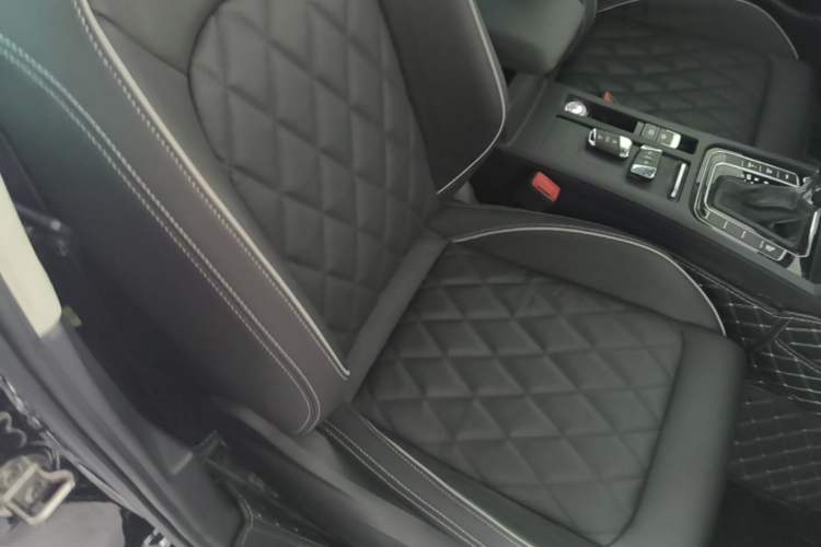 Used Volkswagen Magotan GTE Plug-in Hybrid 2020 GTE Prestige Model Right Front Seat