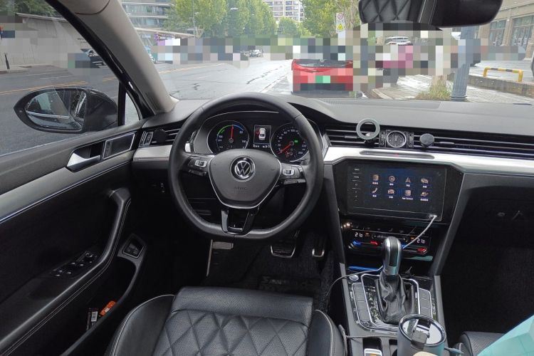 Used Volkswagen Magotan GTE Plug-in Hybrid 2020 GTE Luxury Model Steering Wheel