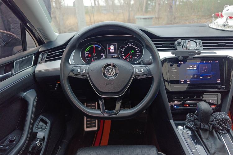 Used Volkswagen Magotan GTE Plug-in Hybrid 2020 GTE Luxury Model Steering Wheel
