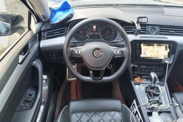 Used Volkswagen Magotan GTE Plug-in Hybrid 2020 GTE Luxury Model Steering Wheel
