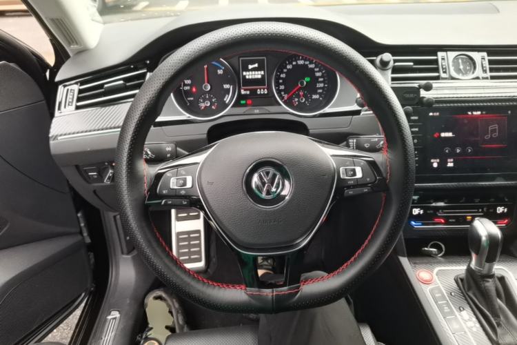 Used Volkswagen Magotan GTE Plug-in Hybrid 2020 GTE Prestige Model Steering Wheel