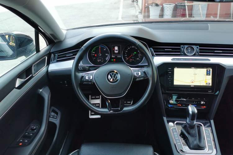 Used Volkswagen Magotan GTE Plug-in Hybrid 2020 GTE Prestige Model Steering Wheel