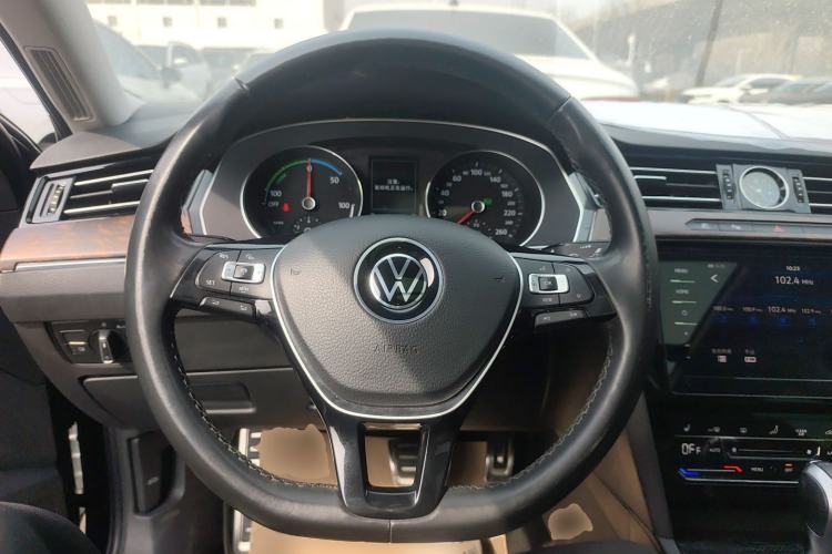 Used Volkswagen Magotan GTE Plug-in Hybrid 2020 GTE Prestige Model Steering Wheel