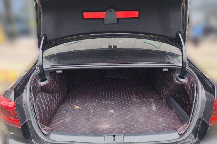 Used Volkswagen Magotan GTE Plug-in Hybrid 2020 GTE Luxury Model Trunk