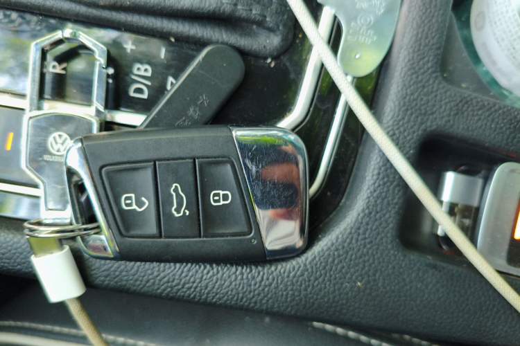 Used Volkswagen Magotan GTE Plug-in Hybrid 2020 GTE Luxury Model Vehicle Key
