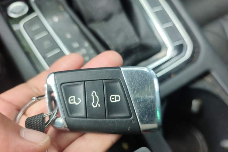Used Volkswagen Magotan GTE Plug-in Hybrid 2020 GTE Prestige Model Vehicle Key