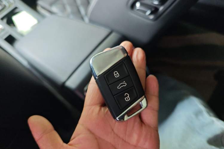 Used Volkswagen Magotan GTE Plug-in Hybrid 2020 GTE Luxury Model Vehicle Key