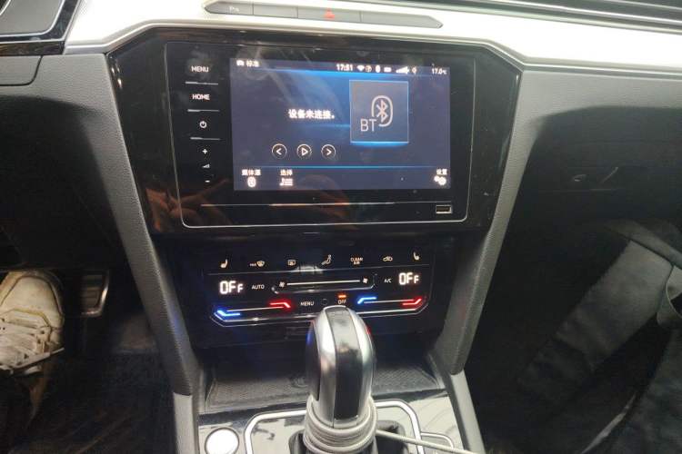 Used Volkswagen Magotan GTE Plug-in Hybrid 2020 GTE Luxury Model Audio And AC Panel