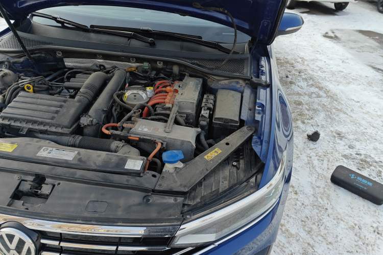 Used Volkswagen Magotan GTE Plug-in Hybrid 2020 GTE Prestige Model Engine Bay Left