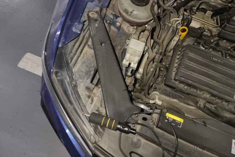 Used Volkswagen Magotan GTE Plug-in Hybrid 2020 GTE Luxury Model Engine Bay Right