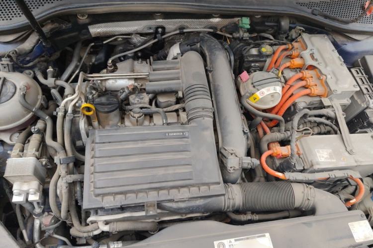 Used Volkswagen Magotan GTE Plug-in Hybrid 2020 GTE Luxury Model Engine Bay