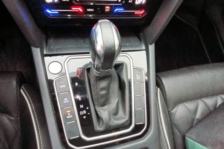 Used Volkswagen Magotan GTE Plug-in Hybrid 2020 GTE Luxury Model Gear Lever