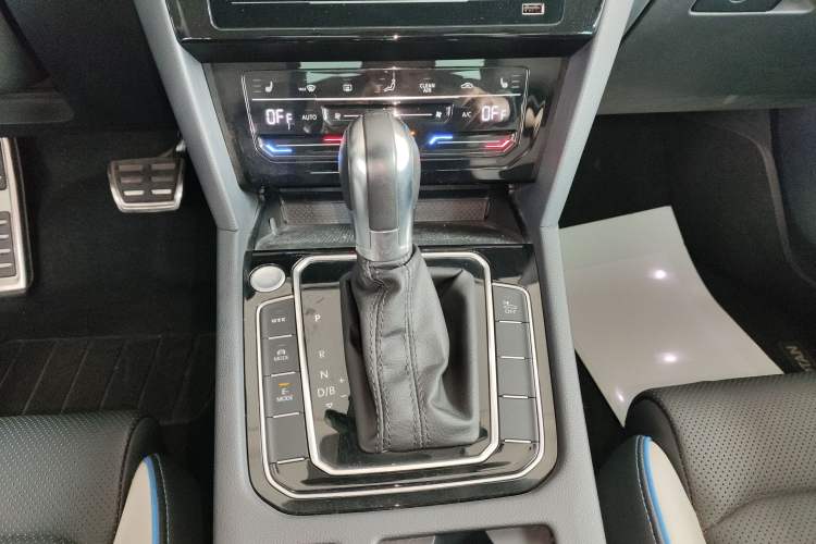 Used Volkswagen Magotan GTE Plug-in Hybrid 2020 GTE Prestige Model Gear Lever