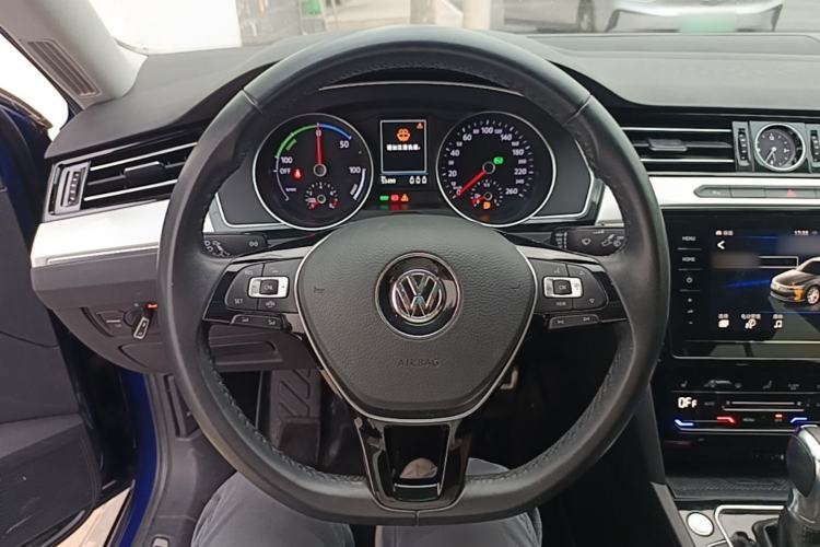 Used Volkswagen Magotan GTE Plug-in Hybrid 2020 GTE Luxury Model Steering Wheel