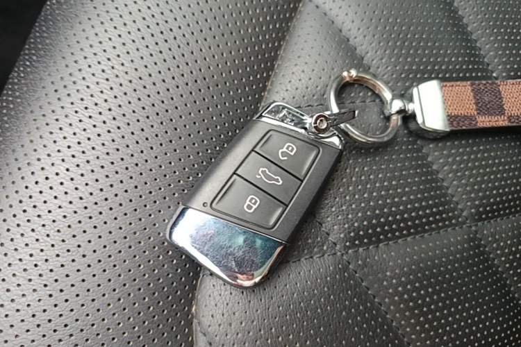Used Volkswagen Magotan GTE Plug-in Hybrid 2020 GTE Luxury Model Vehicle Key