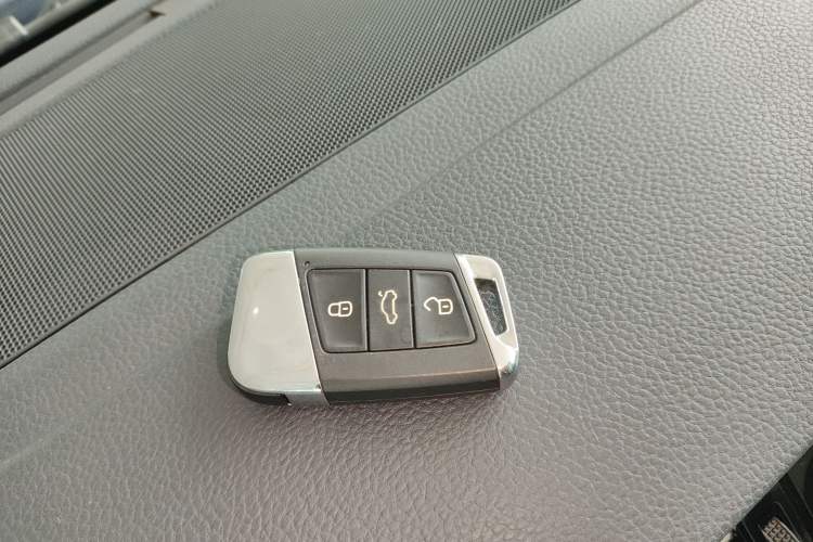 Used Volkswagen Magotan GTE Plug-in Hybrid 2020 GTE Prestige Model Vehicle Key