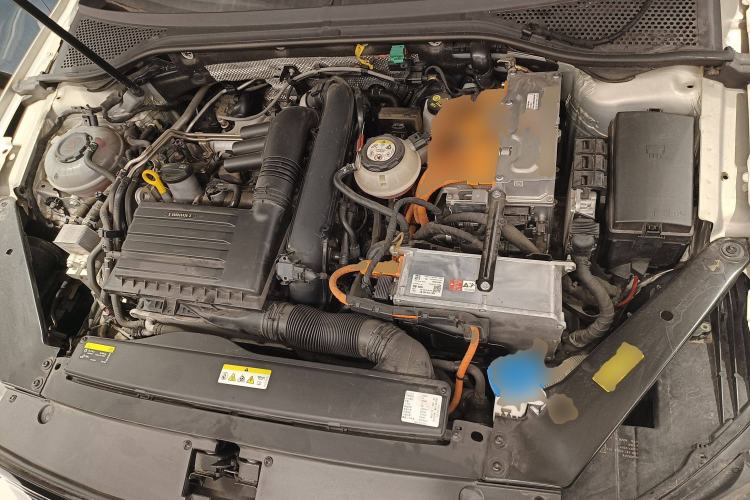 Used Volkswagen Magotan GTE Plug-in Hybrid 2020 GTE Luxury Model Engine Bay