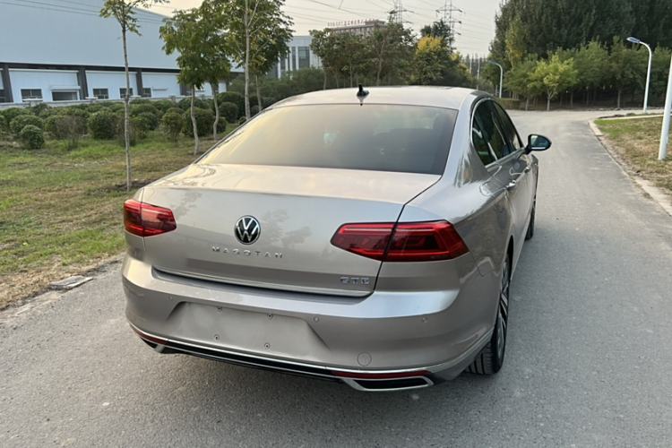 Used Volkswagen Magotan GTE Plug-in Hybrid 2020 GTE Prestige Model Exterior 4