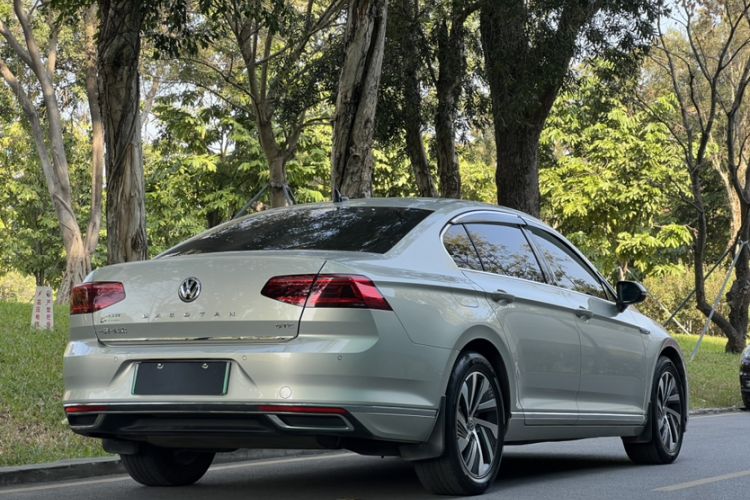 Used Volkswagen Magotan GTE Plug-in Hybrid 2020 GTE Luxury Model Exterior 6
