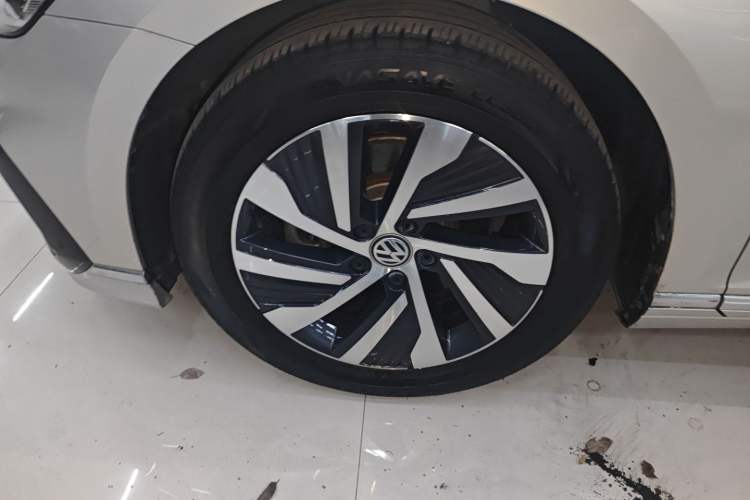 Used Volkswagen Magotan GTE Plug-in Hybrid 2020 GTE Luxury Model Exterior 7