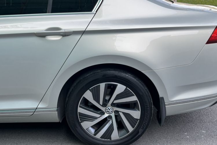 Used Volkswagen Magotan GTE Plug-in Hybrid 2020 GTE Luxury Model Exterior 8