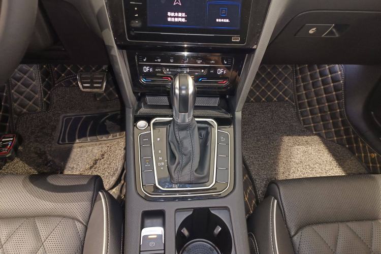 Used Volkswagen Magotan GTE Plug-in Hybrid 2020 GTE Luxury Model Gear Lever
