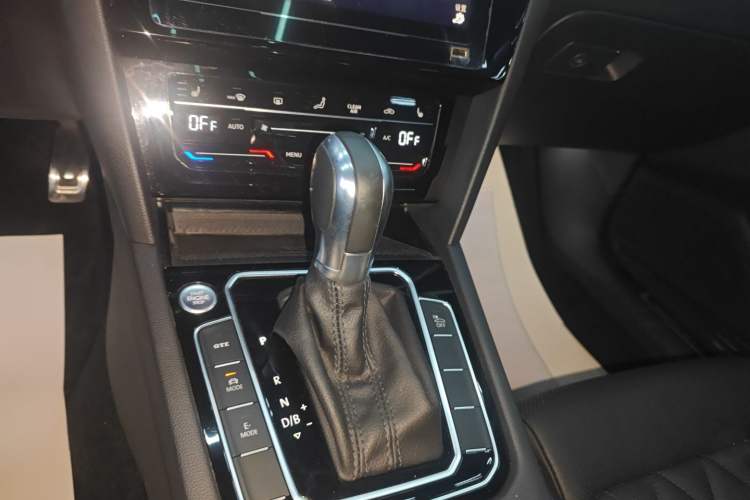 Used Volkswagen Magotan GTE Plug-in Hybrid 2020 GTE Luxury Model Gear Lever
