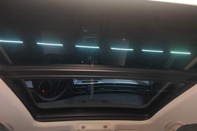 Used Volkswagen Magotan GTE Plug-in Hybrid 2020 GTE Luxury Model Headliner