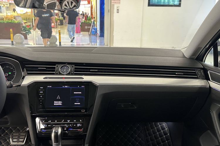 Used Volkswagen Magotan GTE Plug-in Hybrid 2020 GTE Luxury Model Interior 1
