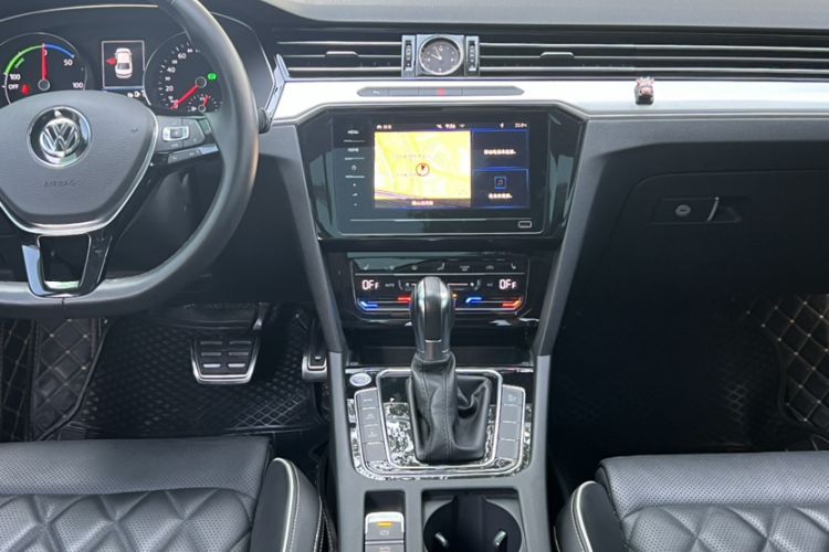 Used Volkswagen Magotan GTE Plug-in Hybrid 2020 GTE Luxury Model Interior 2
