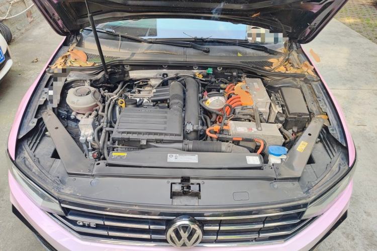 Used Volkswagen Magotan GTE Plug-in Hybrid 2020 GTE Luxury Model Engine Bay
