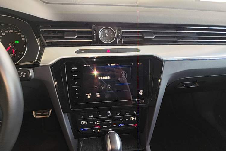 Used Volkswagen Magotan GTE Plug-in Hybrid 2020 GTE Luxury Model Audio And AC Panel
