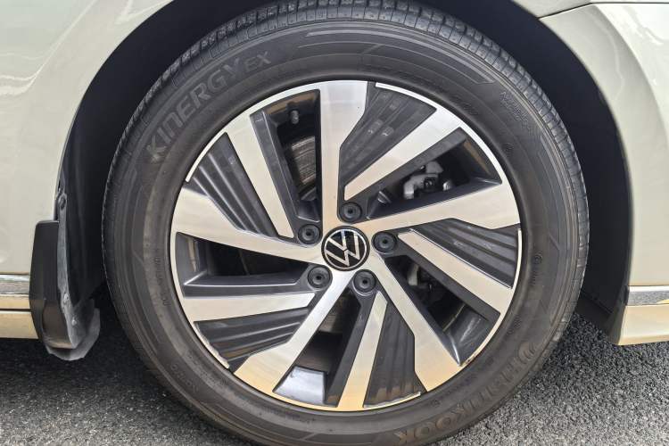 Used Volkswagen Magotan GTE Plug-in Hybrid 2020 GTE Luxury Model Exterior 7