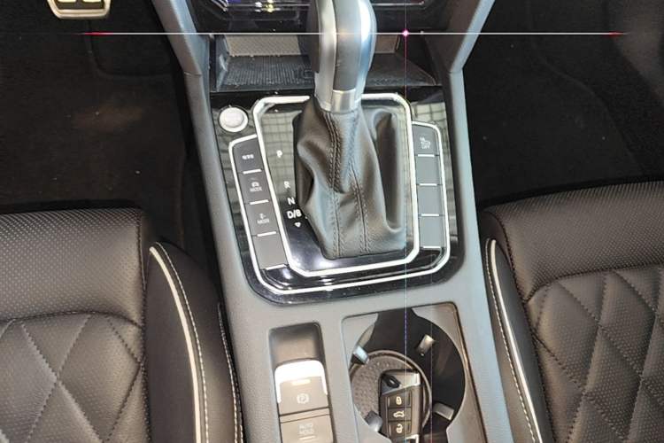 Used Volkswagen Magotan GTE Plug-in Hybrid 2020 GTE Luxury Model Gear Lever