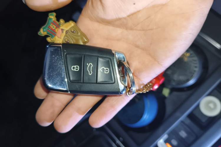 Used Volkswagen Magotan GTE Plug-in Hybrid 2020 GTE Luxury Model Vehicle Key