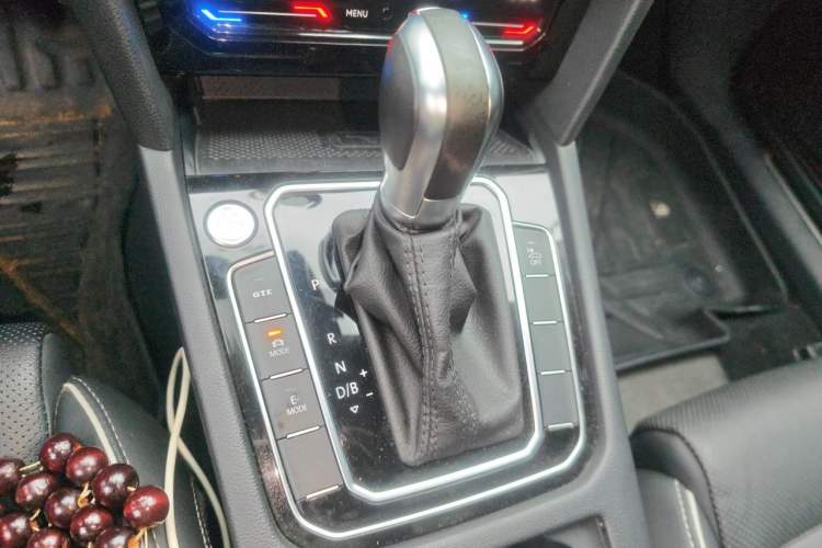 Used Volkswagen Magotan GTE Plug-in Hybrid 2020 GTE Prestige Model Gear Lever