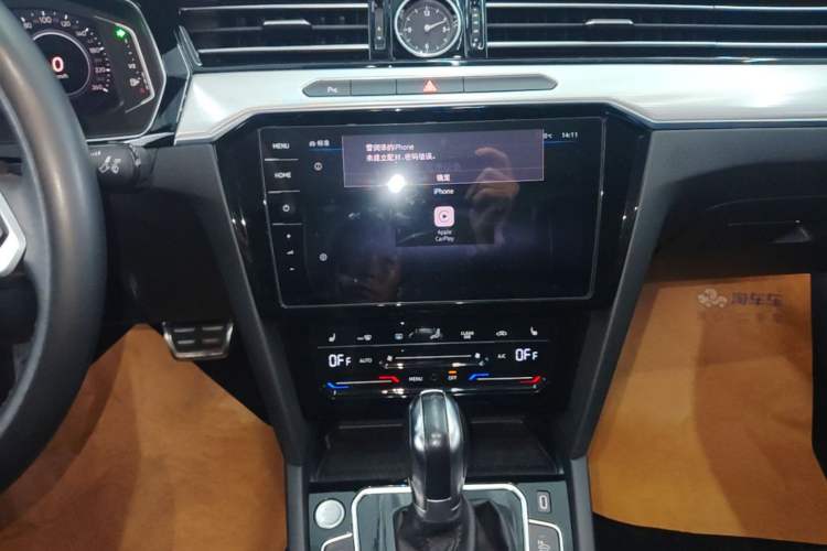 Used Volkswagen Magotan GTE Plug-in Hybrid 2022 GTE Luxury Model Audio And AC Panel