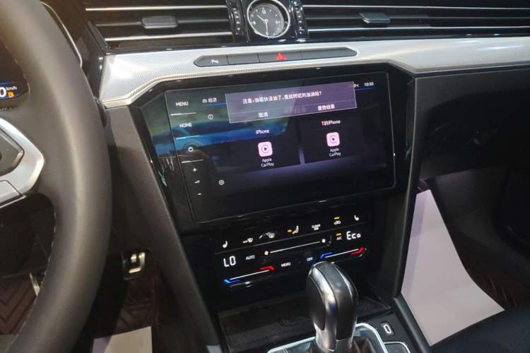 Used Volkswagen Magotan GTE Plug-in Hybrid 2022 GTE Luxury Model Audio And AC Panel