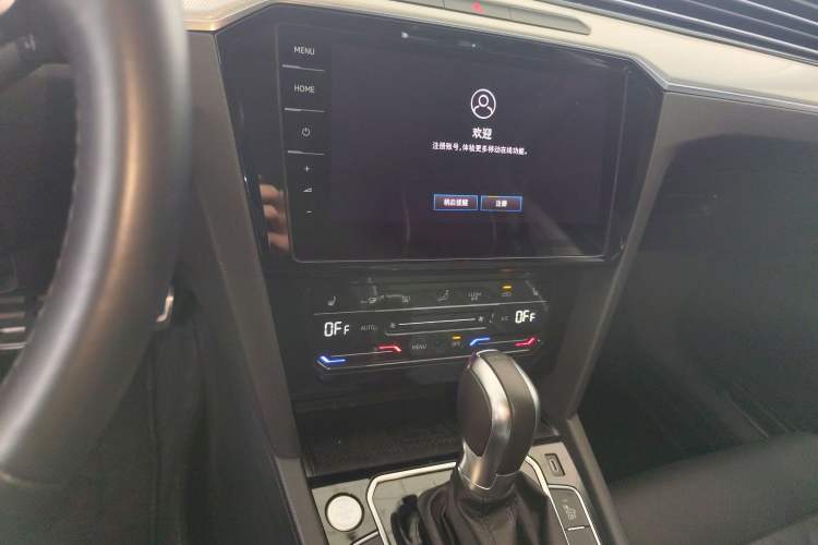 Used Volkswagen Magotan GTE Plug-in Hybrid 2022 GTE Luxury Model Audio And AC Panel