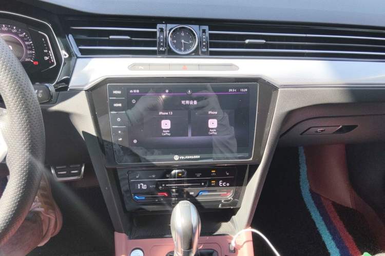 Used Volkswagen Magotan GTE Plug-in Hybrid 2022 GTE Luxury Model Audio And AC Panel