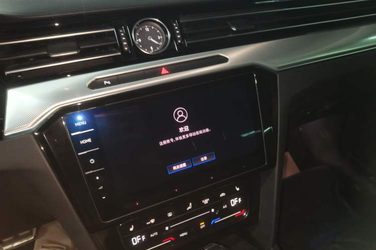 Used Volkswagen Magotan GTE Plug-in Hybrid 2022 GTE Luxury Model Audio And AC Panel